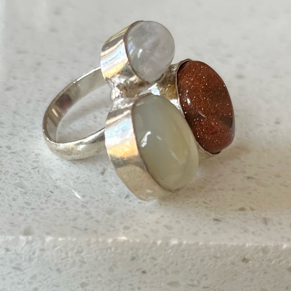 .925 Unique Goldstone / Moonstone / Opalite Ring - Picture 3 of 6